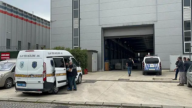 Vincin taşıdığı malzemenin altında kalan işçi öldü