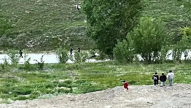 Ankara'da, dere yatağında bıçaklanmış halde ölü bulundu