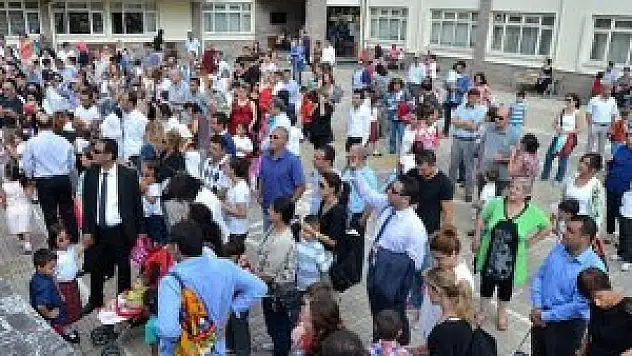 'Öğrencinin eğitim maliyeti aylık 159 lira'