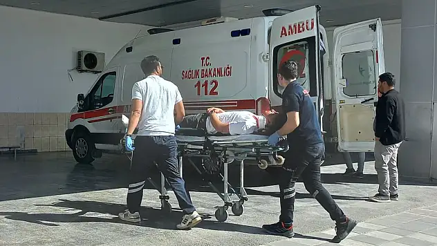 Otomobil devrildi: 1 ölü, 4 yaralı