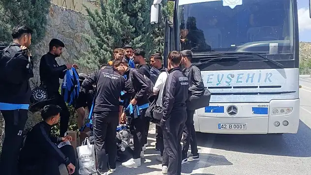 Konya'da futbolcular taksiyle maça yetiştirildi
