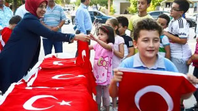 Meram'da 'Bayrak As' kampanyası