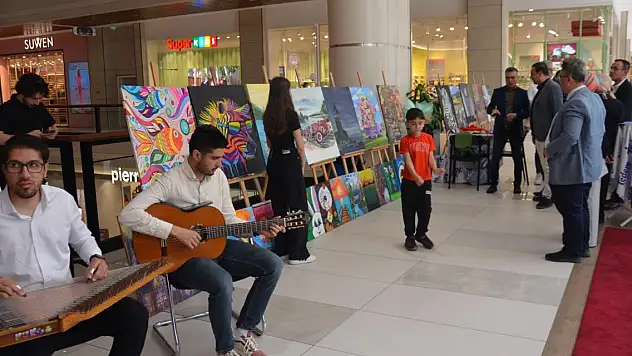 Tedem'li öğrencilerin resim ve ahşap boyama sergisine yoğun ilgi