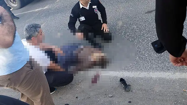 Motosikletin çarptığı babaanne öldü, torunu ağır yaralandı