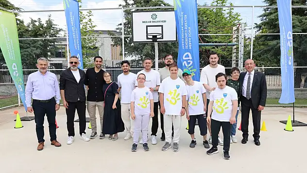 Konyaspor'un yıldızlarından yüreklere dokunan 'özel' ziyaret