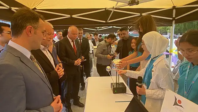 Kulu'da 4006 TÜBİTAK Bilim Fuarı ilgi gördü