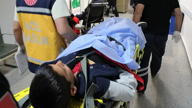 15 yaşındaki çocuk, 12 yaşındaki arkadaşını havalı tüfekle bacağından vurdu