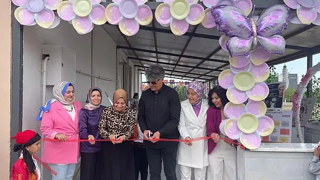 Konya'da açılan bu kafe başka kafe