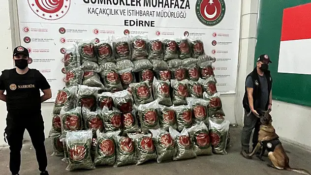 Son Dakika! Gümrükler Muhafaza ekiplerince, 24 saat içinde 418 milyon TL'lik uyuşturucu ve kaçak eşya ele geçirildi