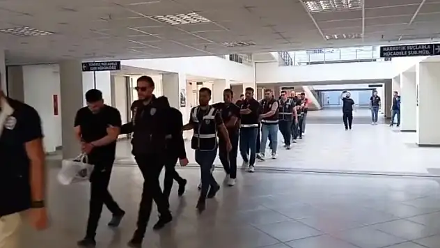 700 milyon liralık vurgun... 5 şüpheli tutuklandı