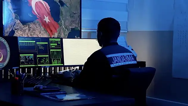 Suç örgütlerine yönelik operasyonlarda 33 şüpheli tutuklandı