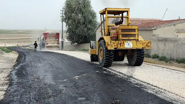 Konya'nın ilçesinde yol çalışmaları sürüyor
