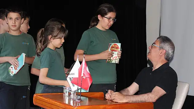 Abdullah Harmancı'dan Özel Türmak Lisesi'nde edebiyat dolu ziyaret