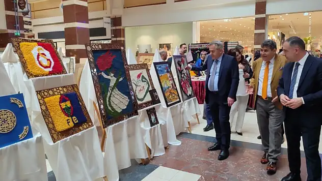 Kursiyerlerin eserleri sergilendi