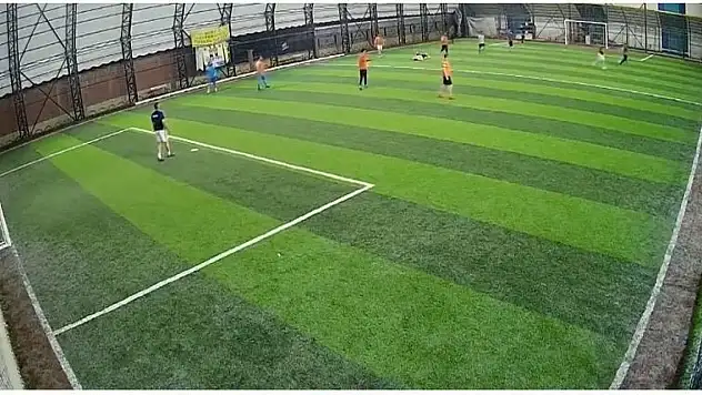 Halı sahada kalp krizi geçiren genç hayatını kaybetti