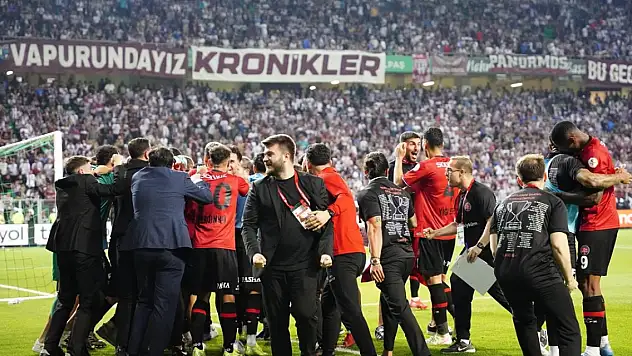 Süper Lig'e yükselen son takım Fatih Karagümrük oldu