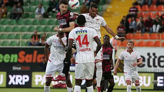 Alanyaspor sahasında Sivasspor'u 2-0 yendi