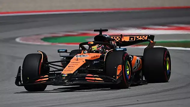 Barselona'da McLaren rüzgarı! Piastri zirvede