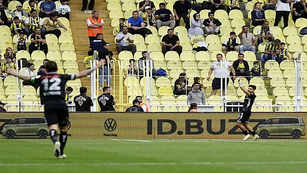 Konyaspor'da Guilherme takım arkadaşlarıyla gurur duydu!