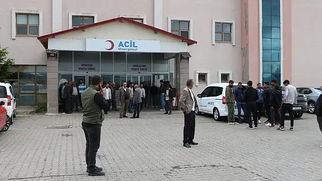 Kamyonla çarpışan hafif ticari aracın sürücüsü öldü