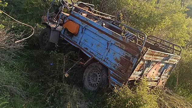 Uçurumdan aşağı uçtular