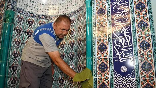 İbadethaneler temizlendi