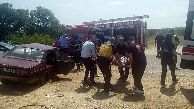 Üç otomobilin çarpıştığı kazada 1 ölü, 3 yaralı var