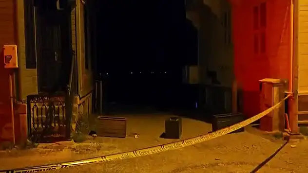 Bıçaklı saldırı: 1 ölü, 1 yaralı