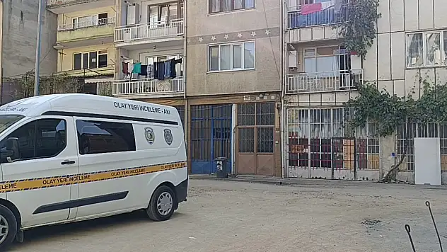 Balkondan düşen çocuk ağır yaralandı