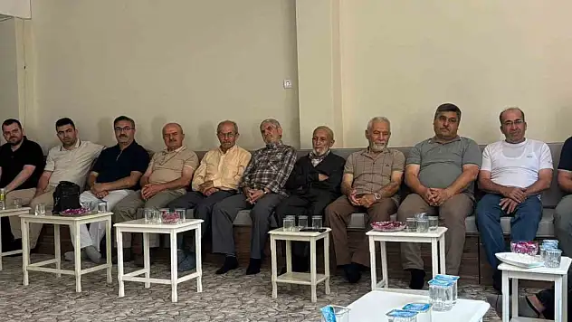 Konya'da mezunların yıllardır devam eden geleneği... 30 yılı aştı