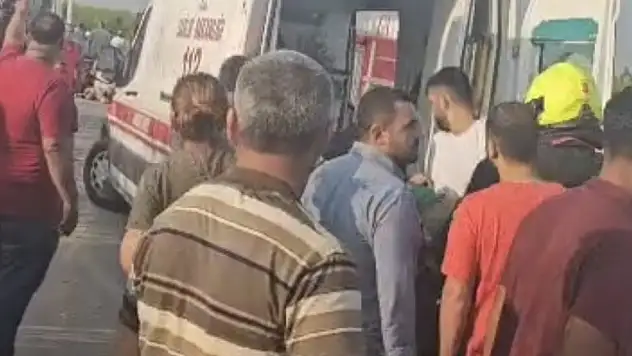 Feci kazada 2 otomobil çarpıştı 7 yaralı