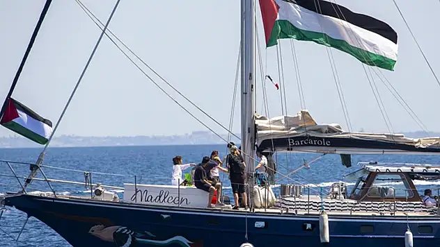 İsrail'in el koyduğu yardım gemisi Madleen Aşdod Limanı'na ulaştı