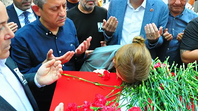 Belediye Başkanı son yolculuğuna uğurlandı