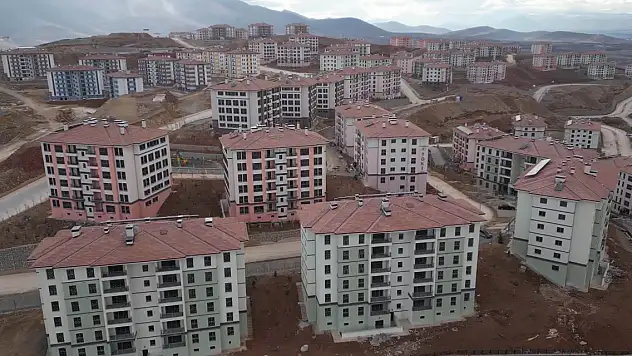 Bakan Kurum, Malatya'da tamamlanan konutların görüntülerini paylaştı
