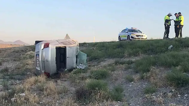 Konya'da kontrolden çıkan otomobil takla attı! Yaralılar var