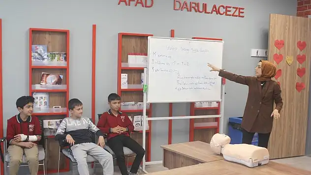 Gelişim ve Teknoloji Akademisi Türkiye'ye örnek oluyor