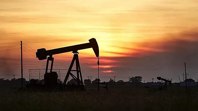 İsrail, İran'a saldırdı! Petrol fiyatları yüzde 7'den fazla yükseldi