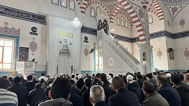 Bu haftaki cuma hutbesi aileleri yakından ilgilendiriyor!