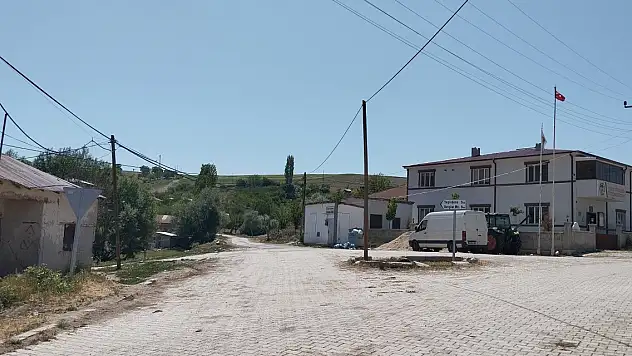 Son Dakika! AFAD duyurdu: Sivas'ta deprem