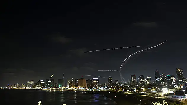 İran'ın İsrail'e saldırılarında 3 kişi öldü, 91 kişi yaralandı