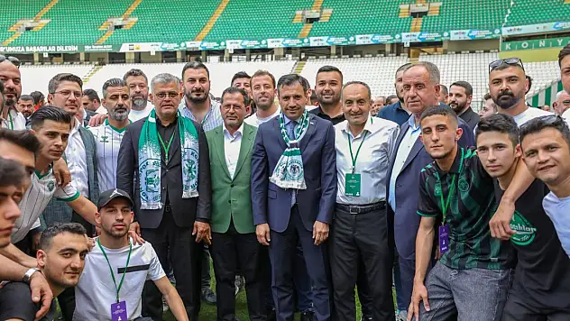 Konyaspor yönetimine ilk tebrik İstanbul'dan geldi!