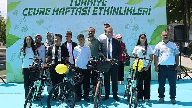 Konya'da öğrenciler yarıştı! dereceye girenler ödülü kaptı