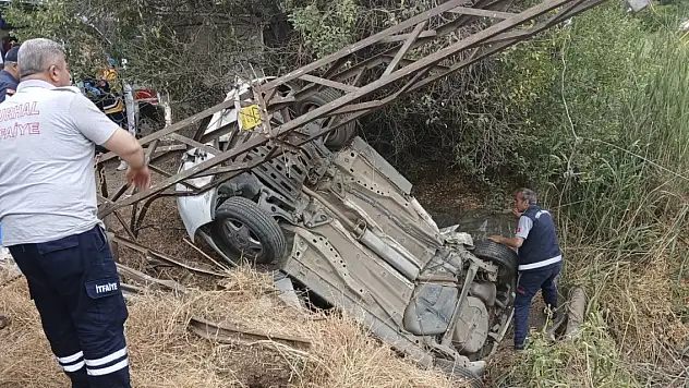 Trafik kazasında kadın sürücü yaşamını yitirdi