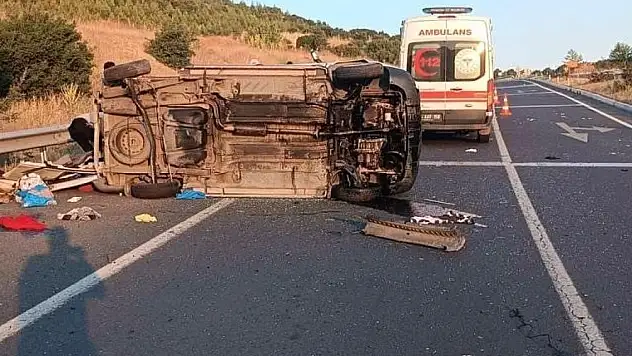 Araç devrildi: 1 ölü, 4 yaralı