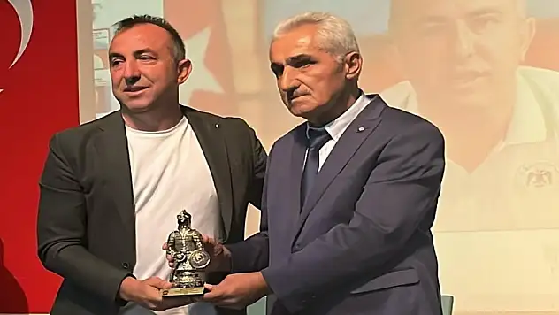 Konyaspor'da Recep Uçar o ödülü kazandı!