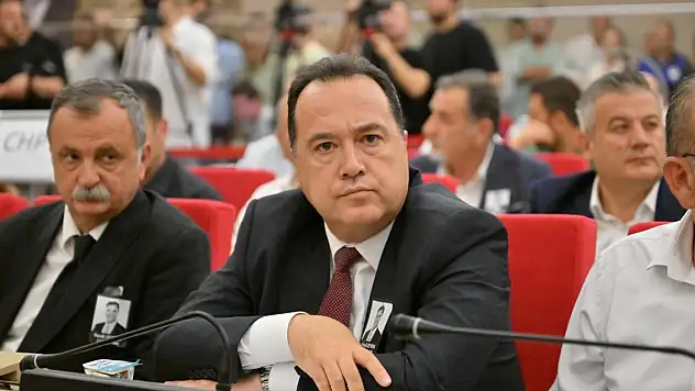 Son Dakika! Manisa Büyükşehir Belediyesi'nin yeni başkanı Besim Dutlulu oldu