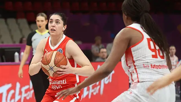 A Milli Kadın Basketbol Takımı İsviçre'yi rahat geçti