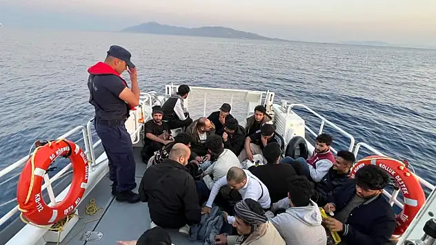 Muğla'da 44 düzensiz göçmen kurtarıldı