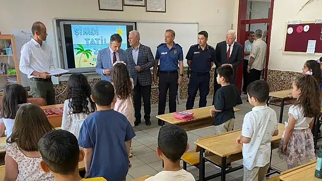 Kulu'da 7 bin 600 öğrenci karnesini aldı