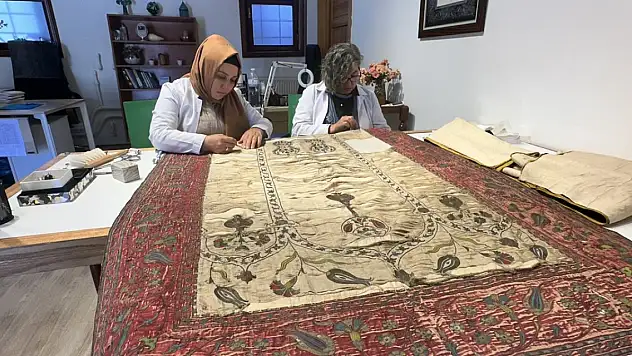 Mevlana'ya ait olduğu değerlendirilen eserler restore ediliyor